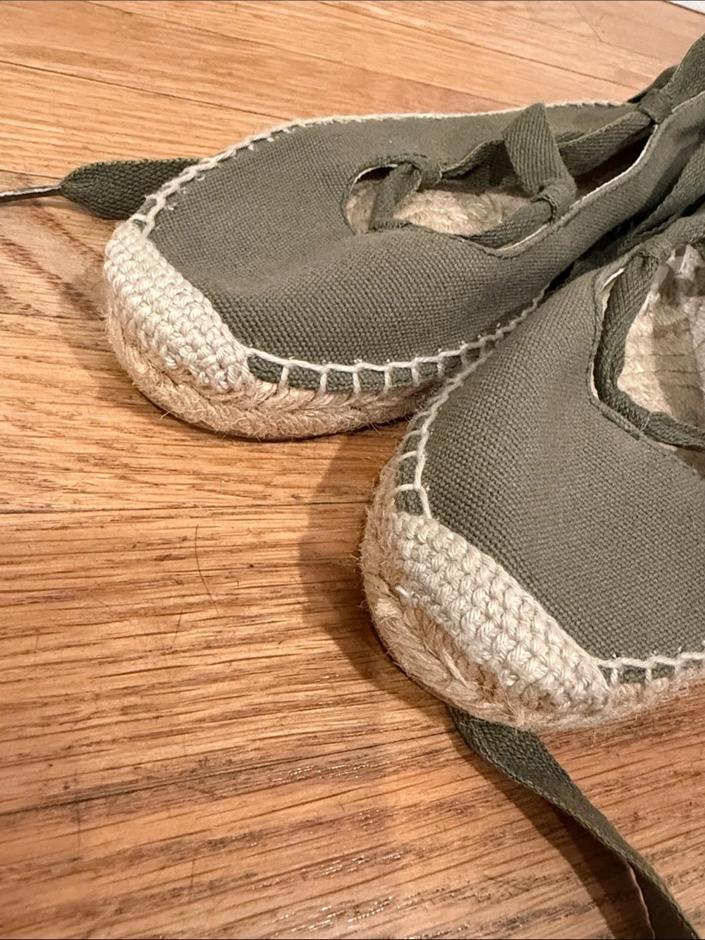 J. Crew Olive Green Lace-Up Canvas Espadrille Made in Spain Flats Excellent Cond